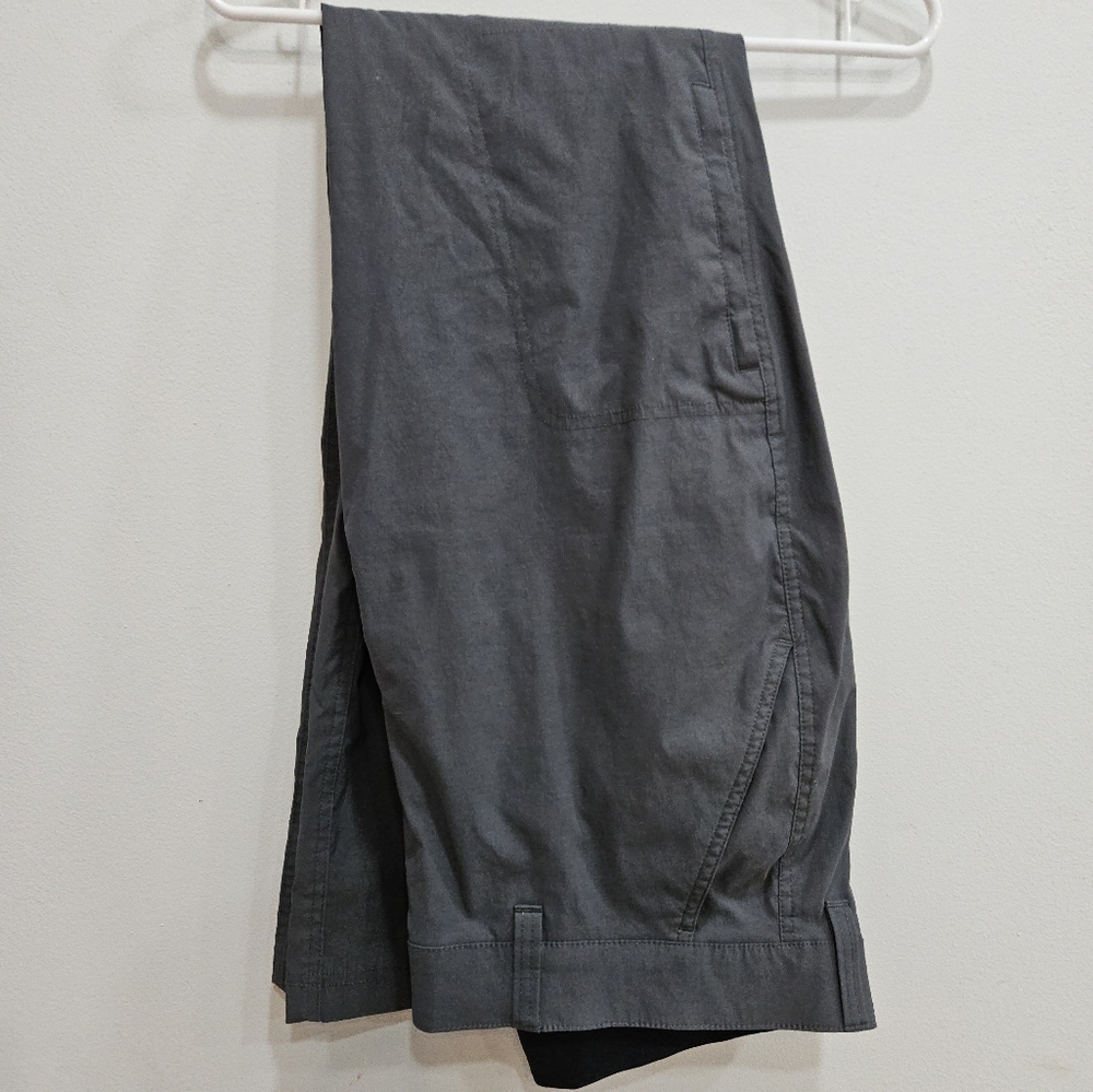 Eddie Bauer size 36 mens dark gray pants flat front